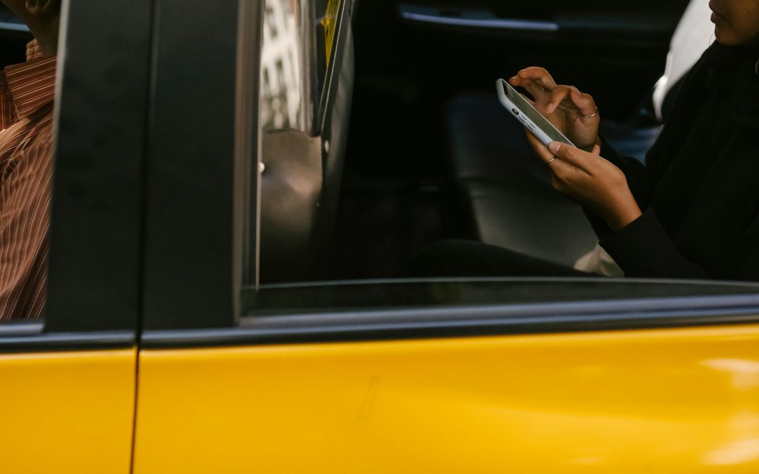 From Booking to Loyalty: Mobile Apps for Guest Engagement in Travel & Tourism